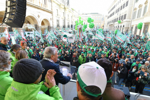 25 NOVEMBRE MANIFESTAZIONE CISL #PartecipareXCrescere