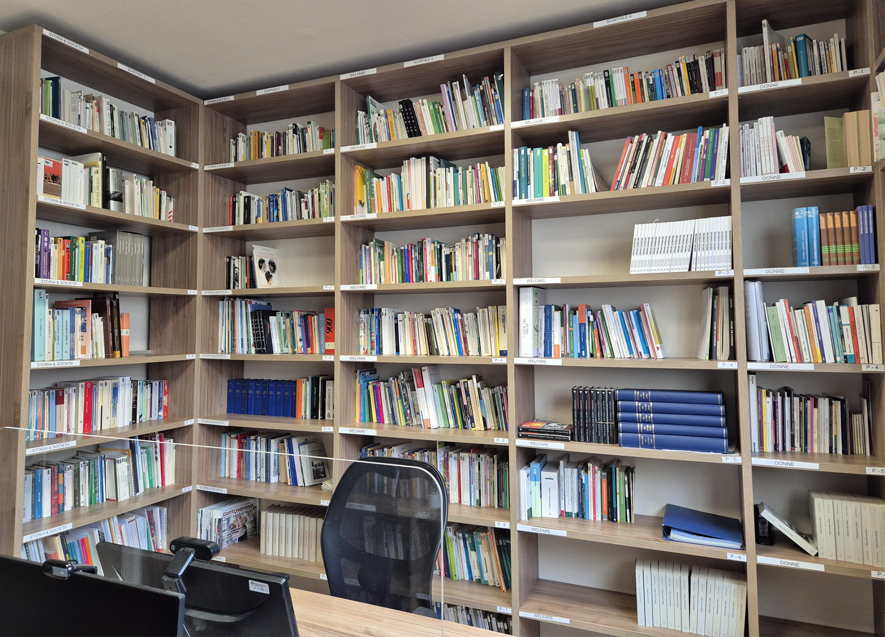 Biblioteca Gigi Bonfanti